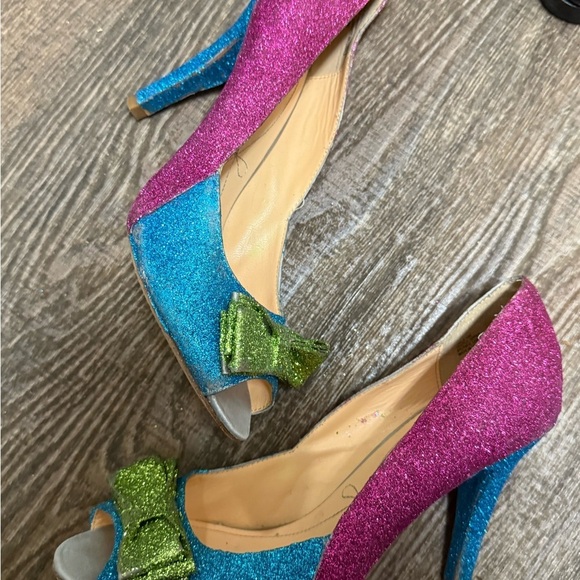 Pour La Victoire size 10 GUC some missing sparkles see pics- ultra glittery - Picture 4 of 16